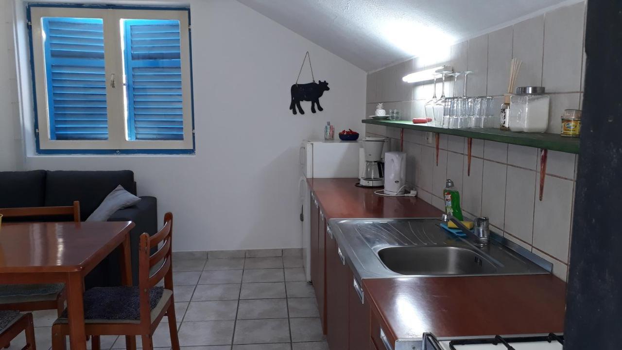 Apartments Gorka Vodice Bagian luar foto