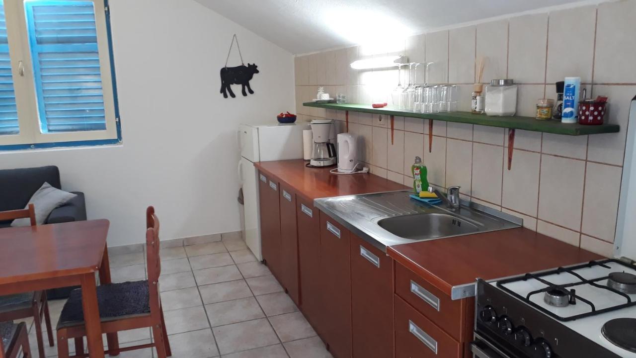 Apartments Gorka Vodice Bagian luar foto
