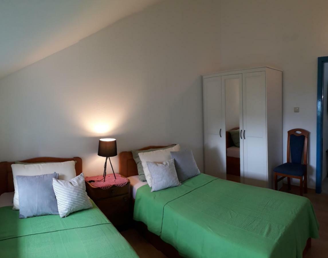 Apartments Gorka Vodice Bagian luar foto